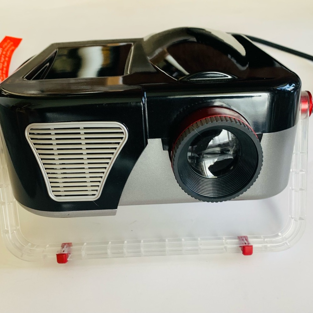 Merchsource  1614974 Video Entertainment Portable Projector Black And Silver
